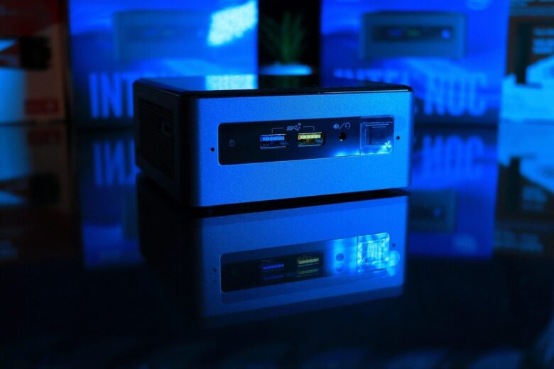 computer hardware, mini pc, mini, computer, isometric, hardware, green, icon, blue, sign, form, symbol, tower, electronic, small, case, device, factor, intel, intel nuc, software, windows, microsoft, ssd, memory, mini pc, mini pc, mini pc, intel nuc, intel nuc, ssd, ssd, ssd, ssd, ssd
